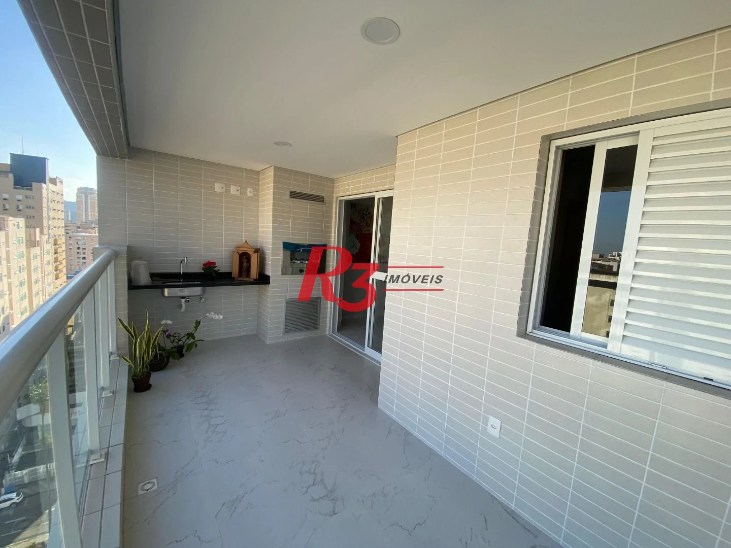 Apartamento com 2 dormitórios à venda, 87 m² por R$ 1.380.000,00 - Gonzaga - Santos/SP