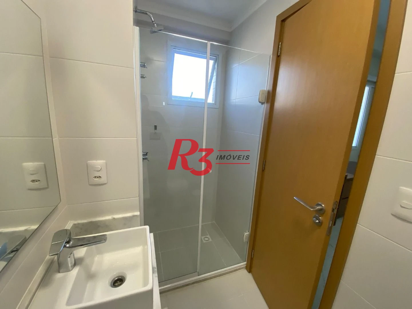 Apartamento com 2 dormitórios à venda, 87 m² por R$ 1.380.000,00 - Gonzaga - Santos/SP