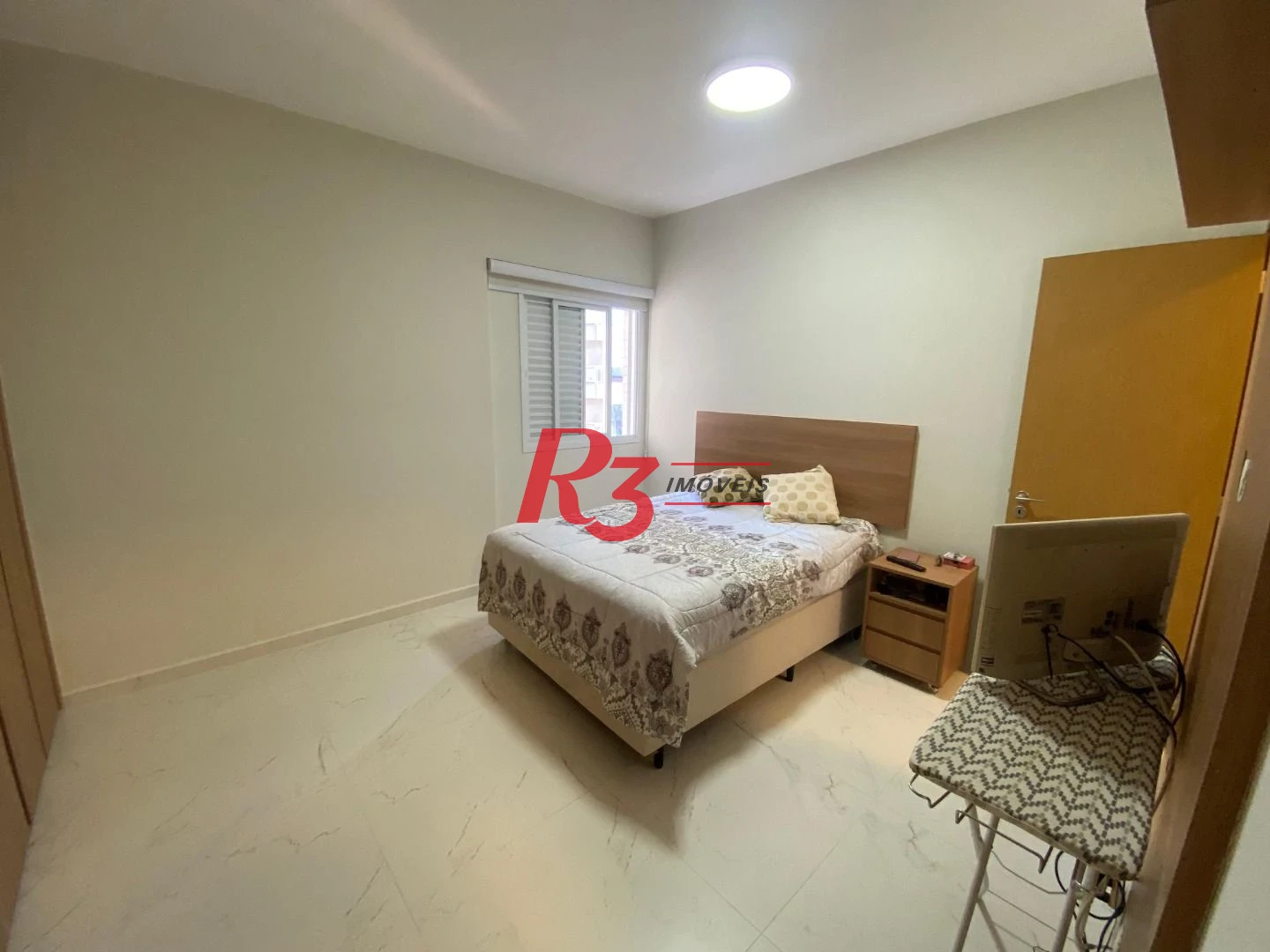 Apartamento com 2 dormitórios à venda, 87 m² por R$ 1.380.000,00 - Gonzaga - Santos/SP