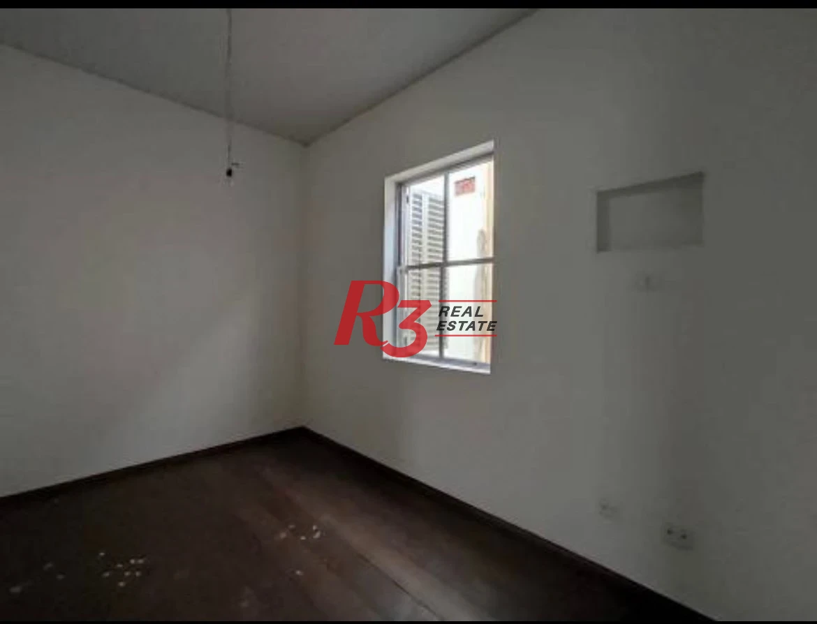 Casa com 3 dormitórios para alugar, 140 m² por R$ 2.679,20/mês - Macuco - Santos/SP