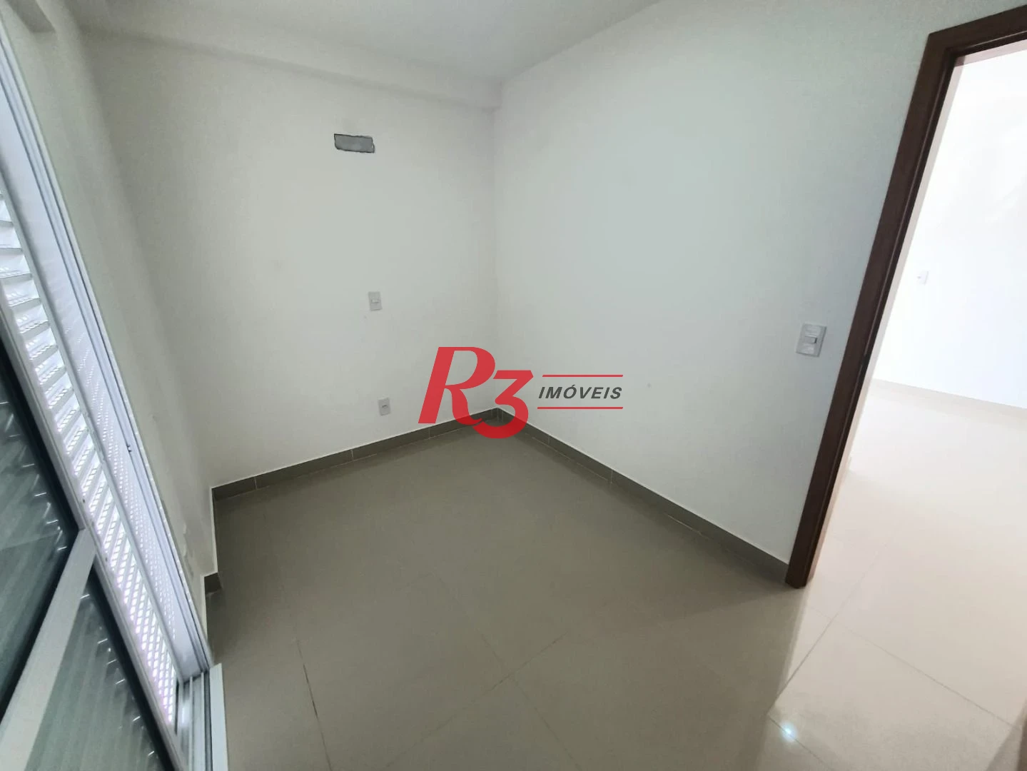 Apartamento Garden com 2 dormitórios,  m² - venda por R$ 750.000 ou aluguel por R$ 5.300/mês - Embaré - Santos/SP