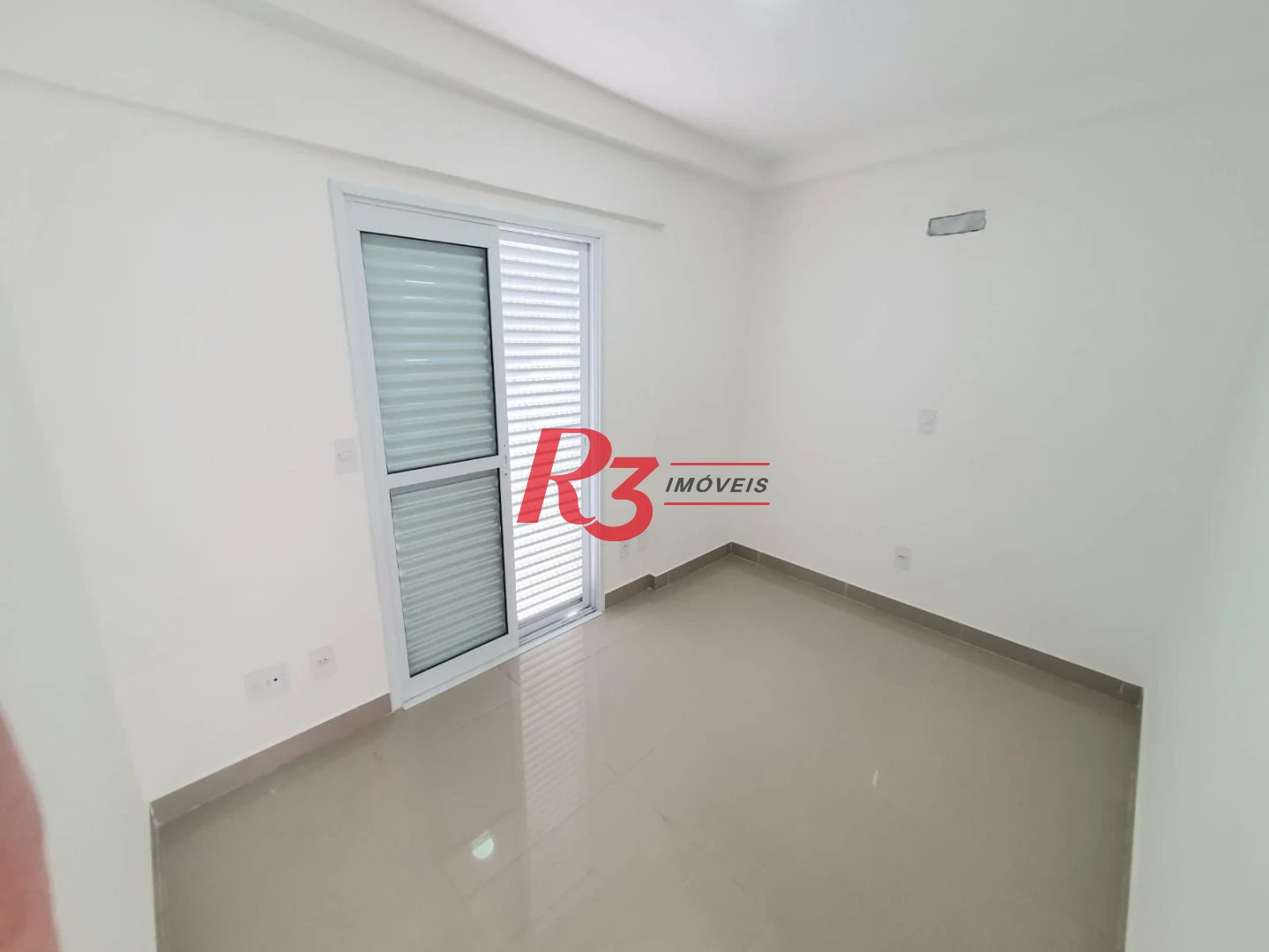 Apartamento Garden com 2 dormitórios,  m² - venda por R$ 750.000 ou aluguel por R$ 5.300/mês - Embaré - Santos/SP