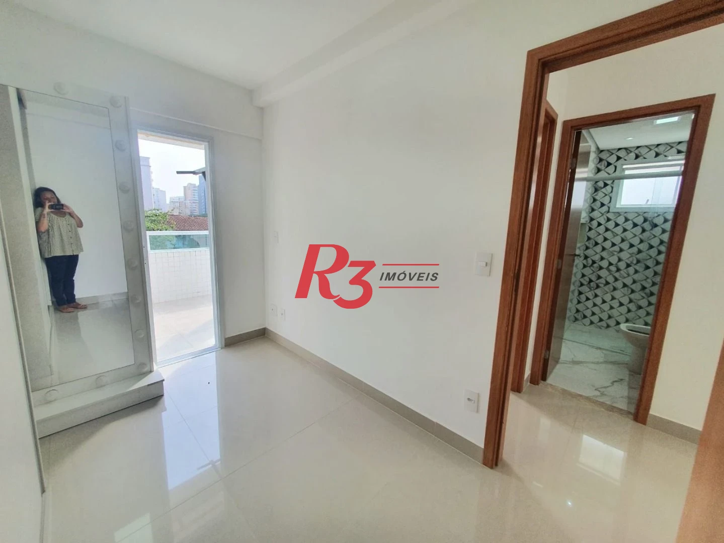 Apartamento Garden com 2 dormitórios,  m² - venda por R$ 750.000 ou aluguel por R$ 5.300/mês - Embaré - Santos/SP