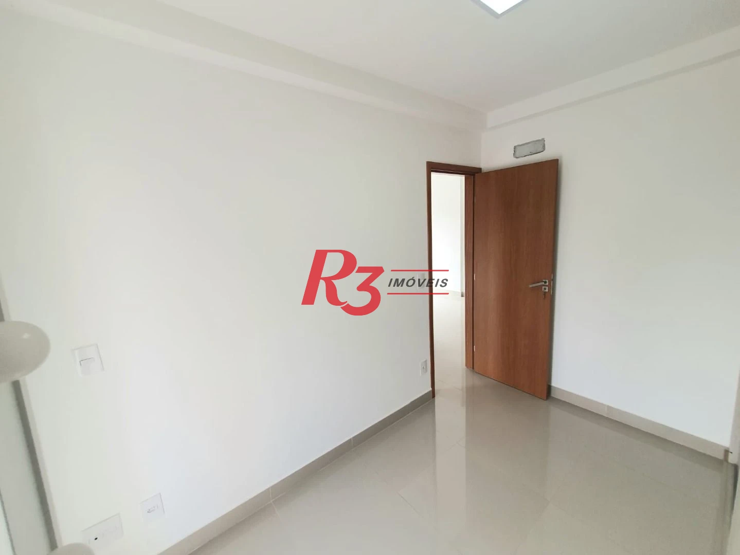 Apartamento Garden com 2 dormitórios,  m² - venda por R$ 750.000 ou aluguel por R$ 5.300/mês - Embaré - Santos/SP