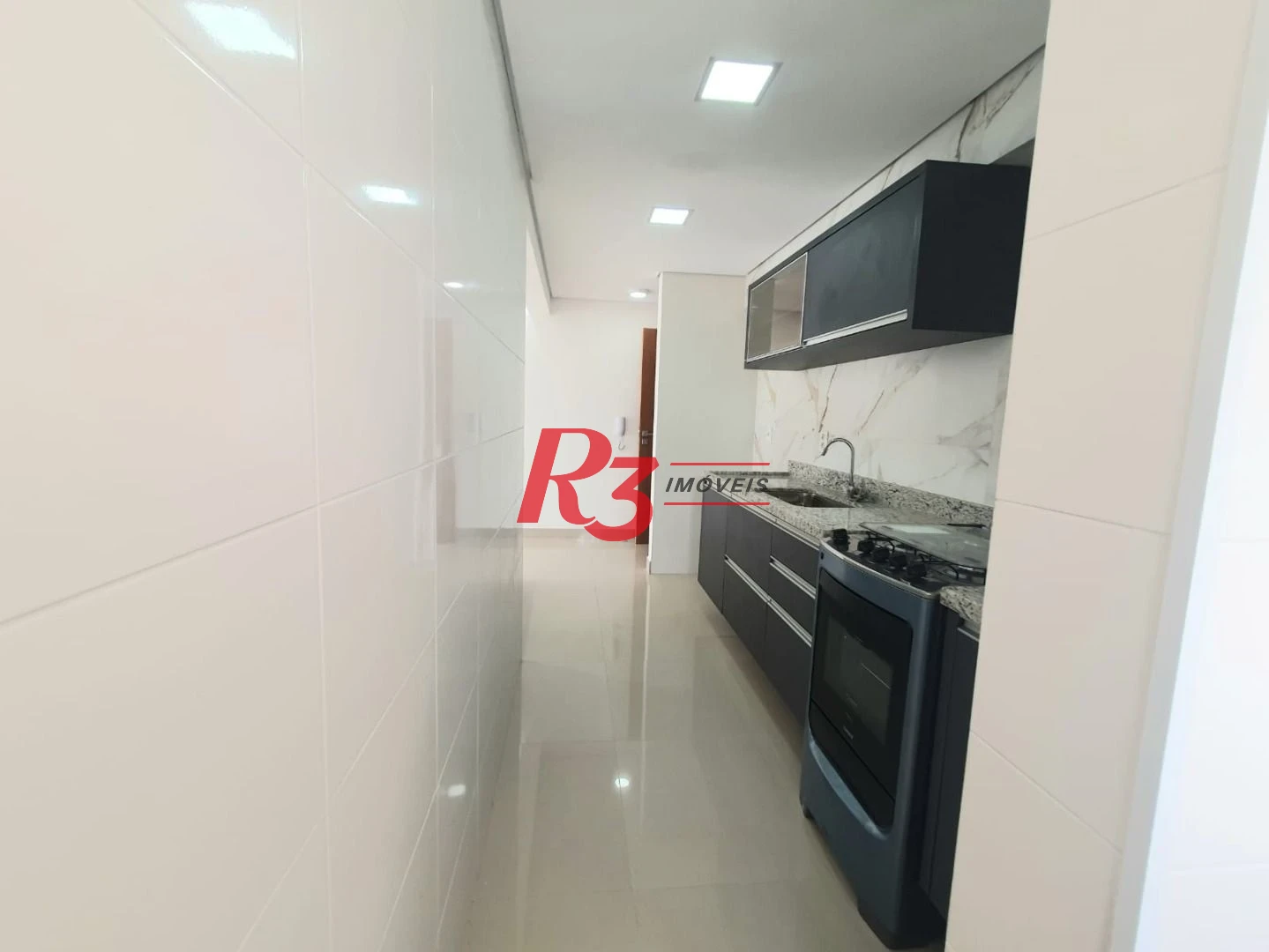 Apartamento Garden com 2 dormitórios,  m² - venda por R$ 750.000 ou aluguel por R$ 5.300/mês - Embaré - Santos/SP