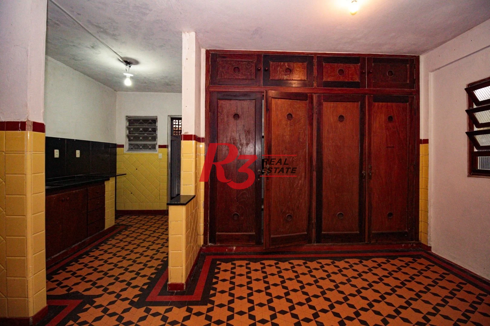 Casa com 3 dormitórios, 170 m² - venda por R$ 1.500.000,00 ou aluguel por R$ 8.000,00/mês - Boqueirão - Santos/SP