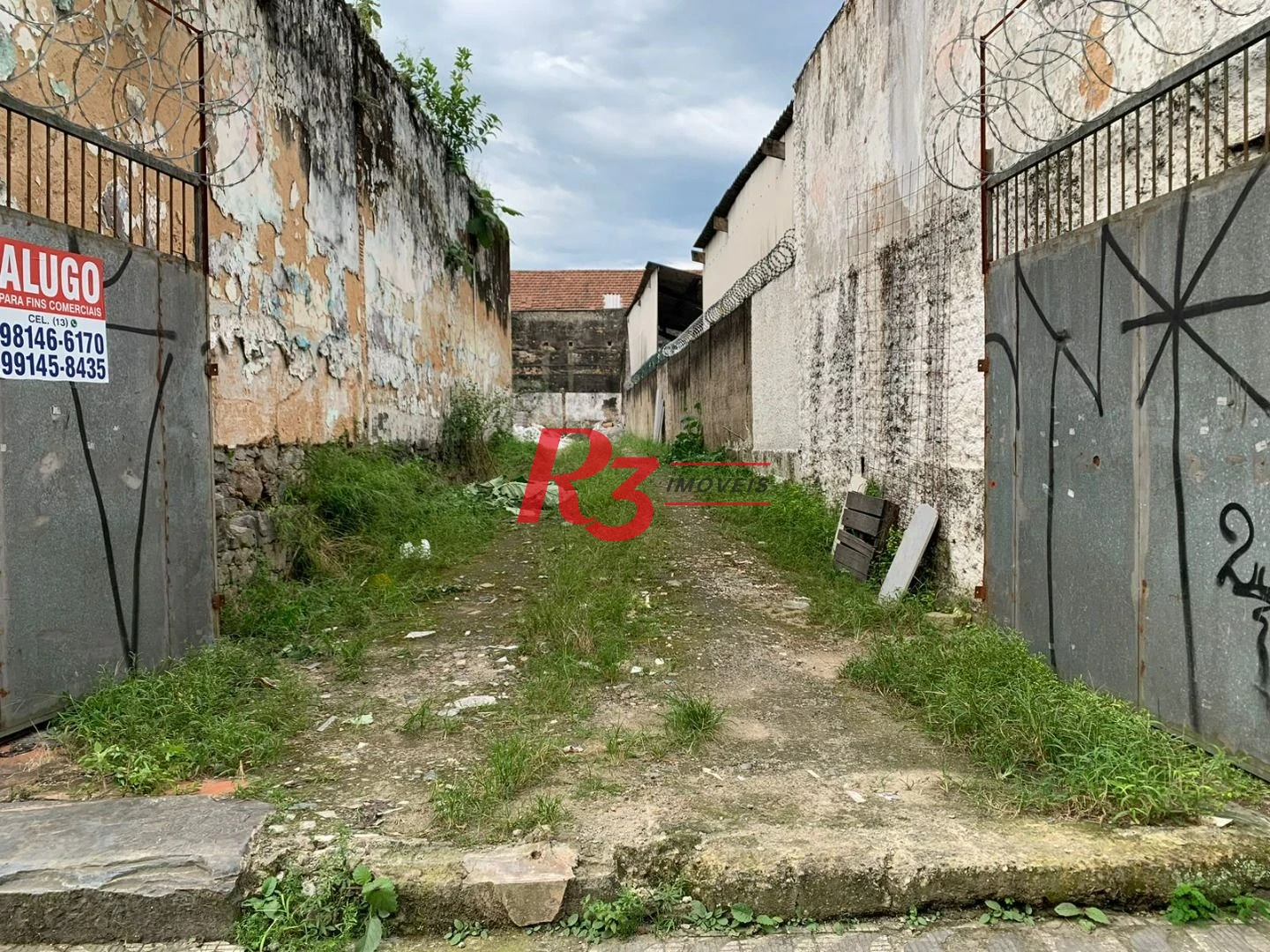Terreno à venda, 222 m² por R$ 686.000,00 - Centro - Santos/SP
