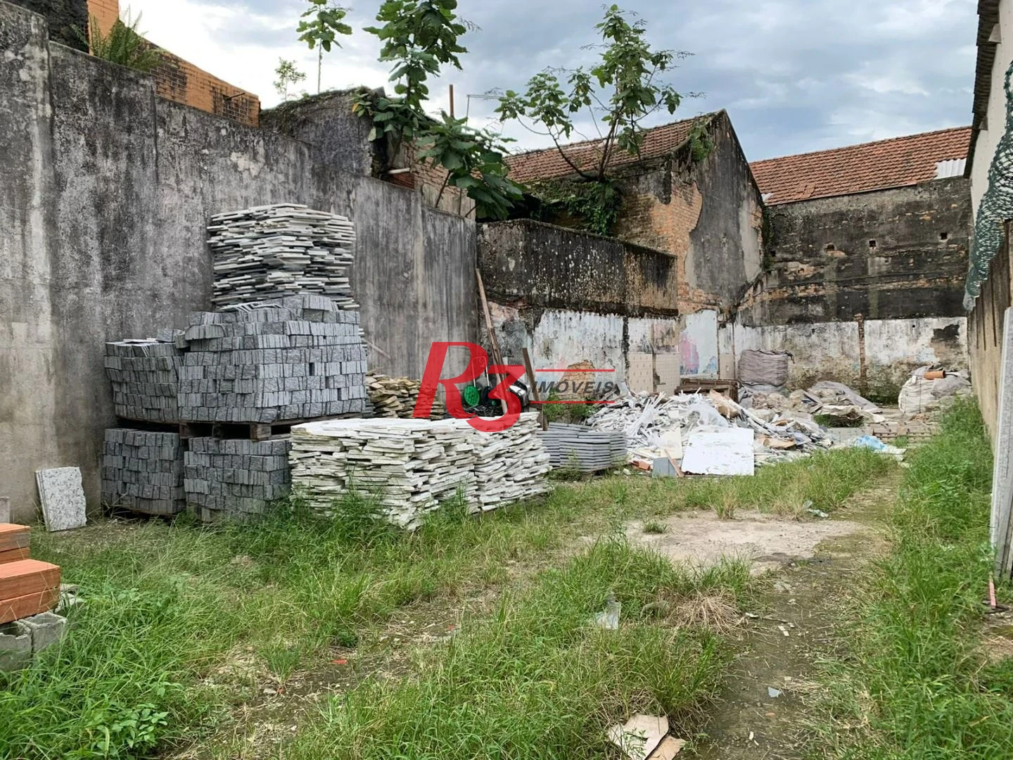 Terreno à venda, 222 m² por R$ 686.000,00 - Centro - Santos/SP