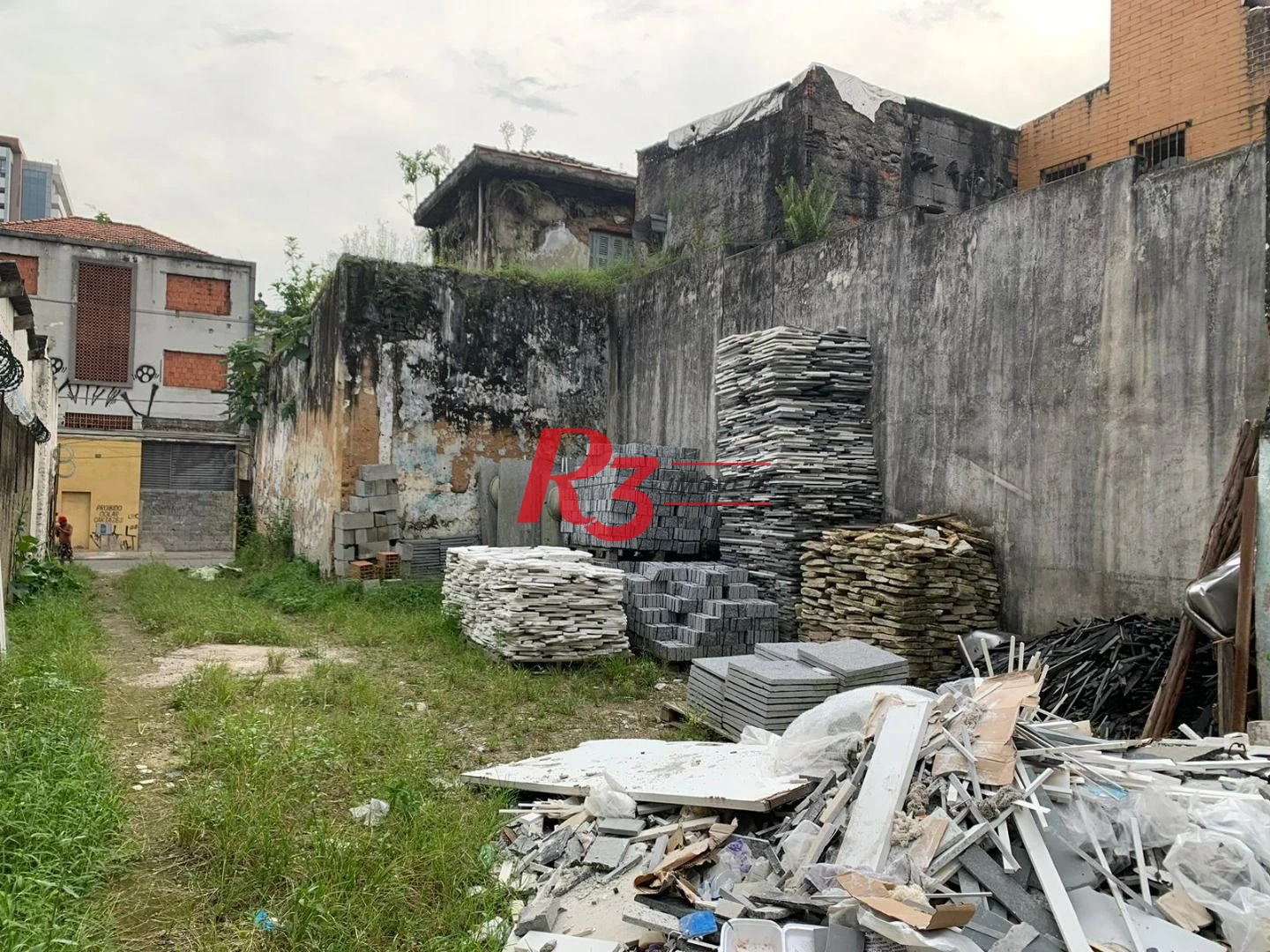 Terreno à venda, 222 m² por R$ 686.000,00 - Centro - Santos/SP