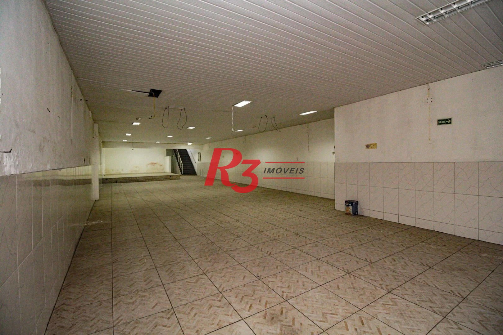 Prédio, 555 m² - venda por R$ 1.750.000,00 ou aluguel por R$ 10.000,00/mês - Valongo - Santos/SP