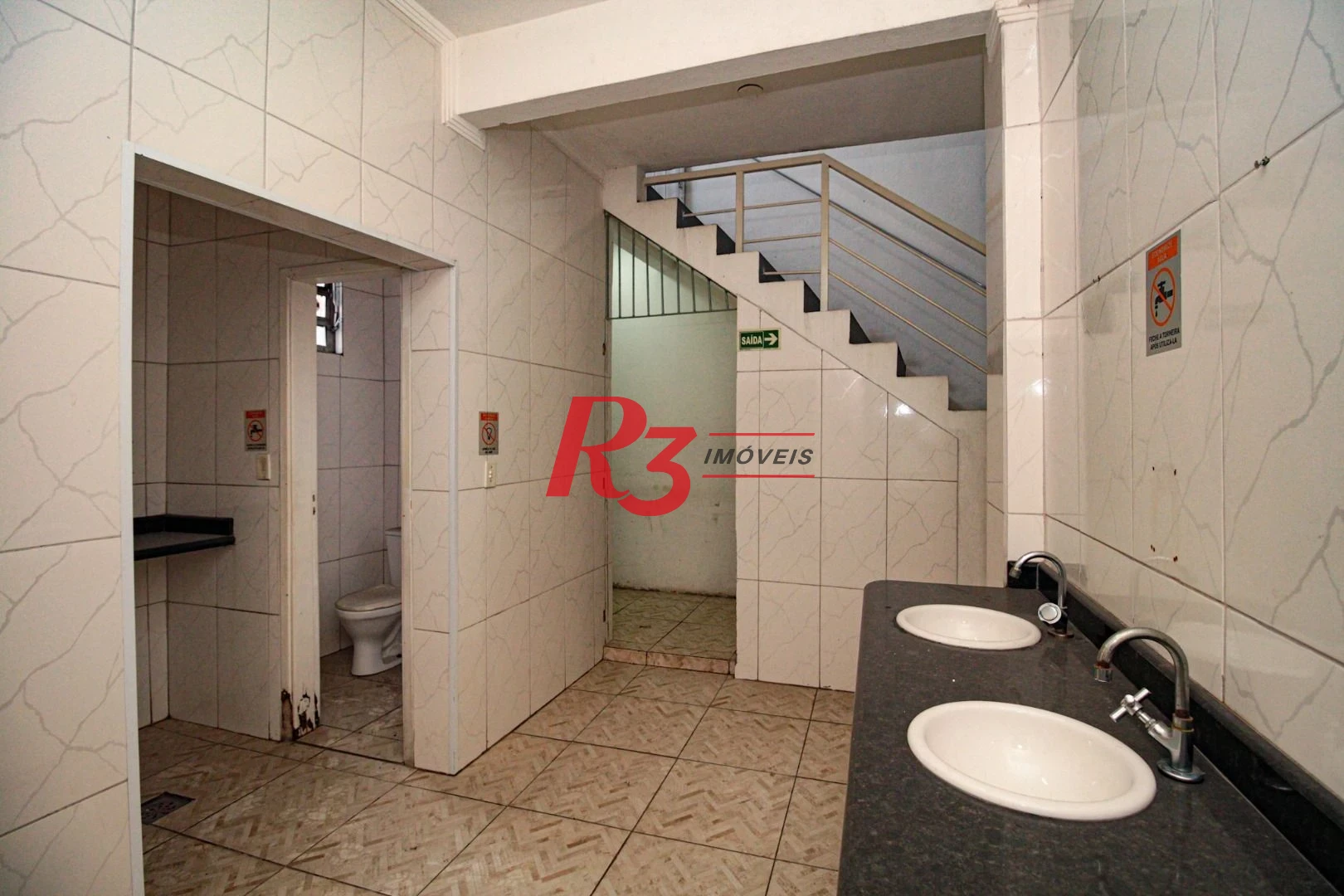 Prédio, 555 m² - venda por R$ 1.750.000,00 ou aluguel por R$ 10.000,00/mês - Valongo - Santos/SP