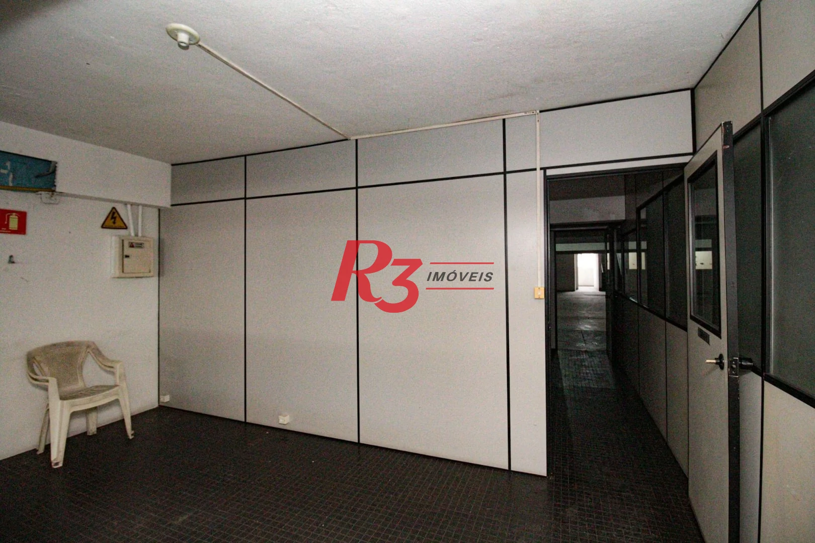Prédio, 555 m² - venda por R$ 1.750.000,00 ou aluguel por R$ 10.000,00/mês - Valongo - Santos/SP