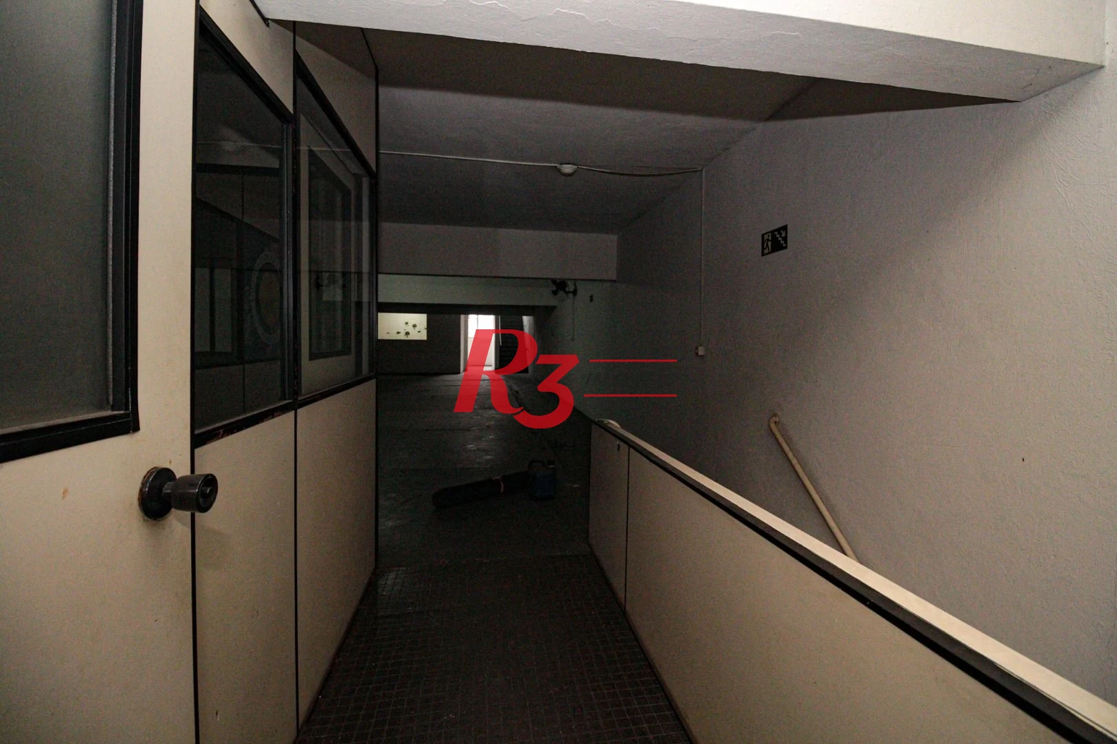 Prédio, 555 m² - venda por R$ 1.750.000,00 ou aluguel por R$ 10.000,00/mês - Valongo - Santos/SP