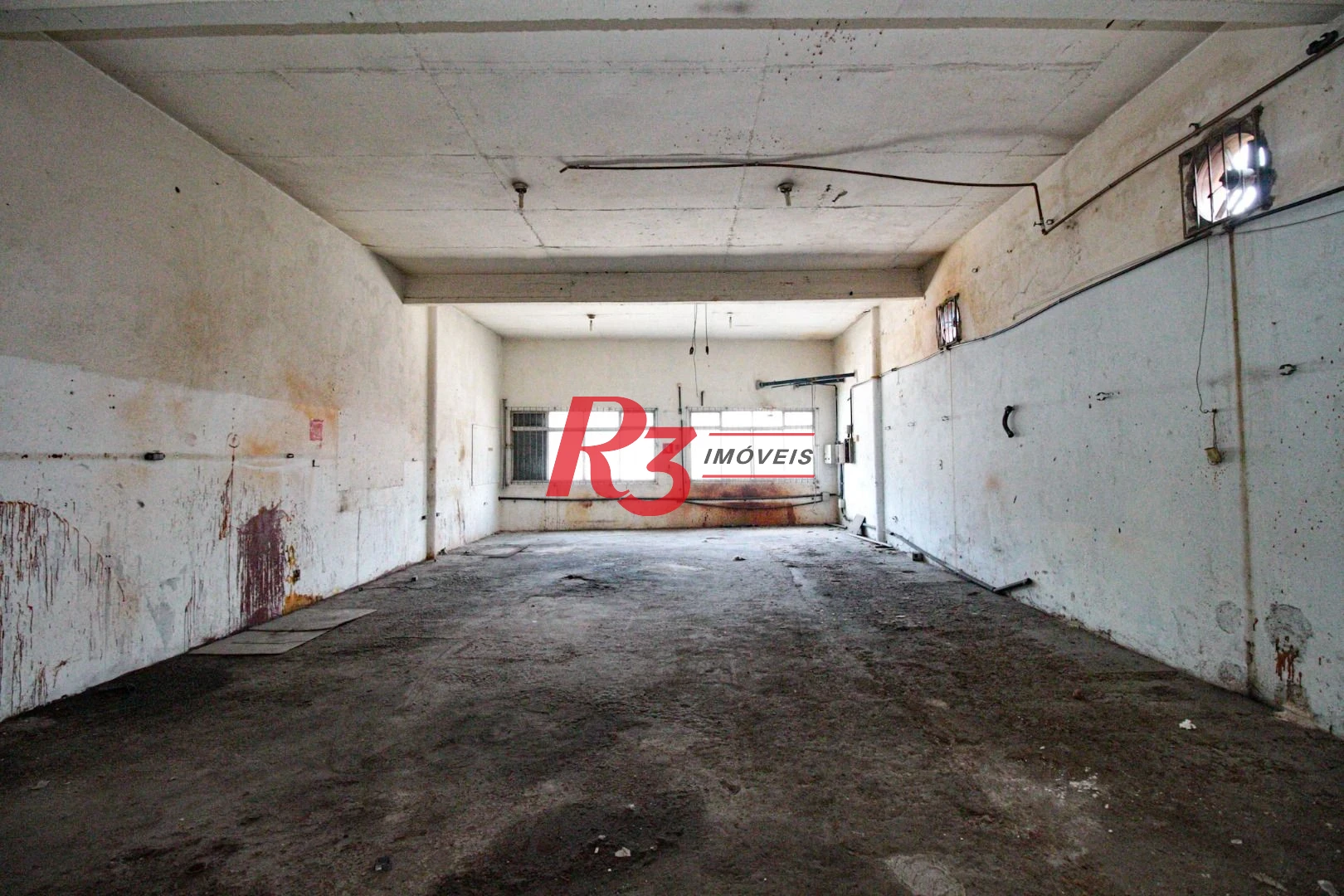 Prédio, 555 m² - venda por R$ 1.750.000,00 ou aluguel por R$ 10.000,00/mês - Valongo - Santos/SP
