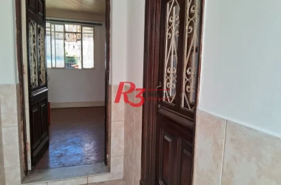 Casa à venda, 164 m² por R$ 700.000,00 - Vila Belmiro - Santos/SP