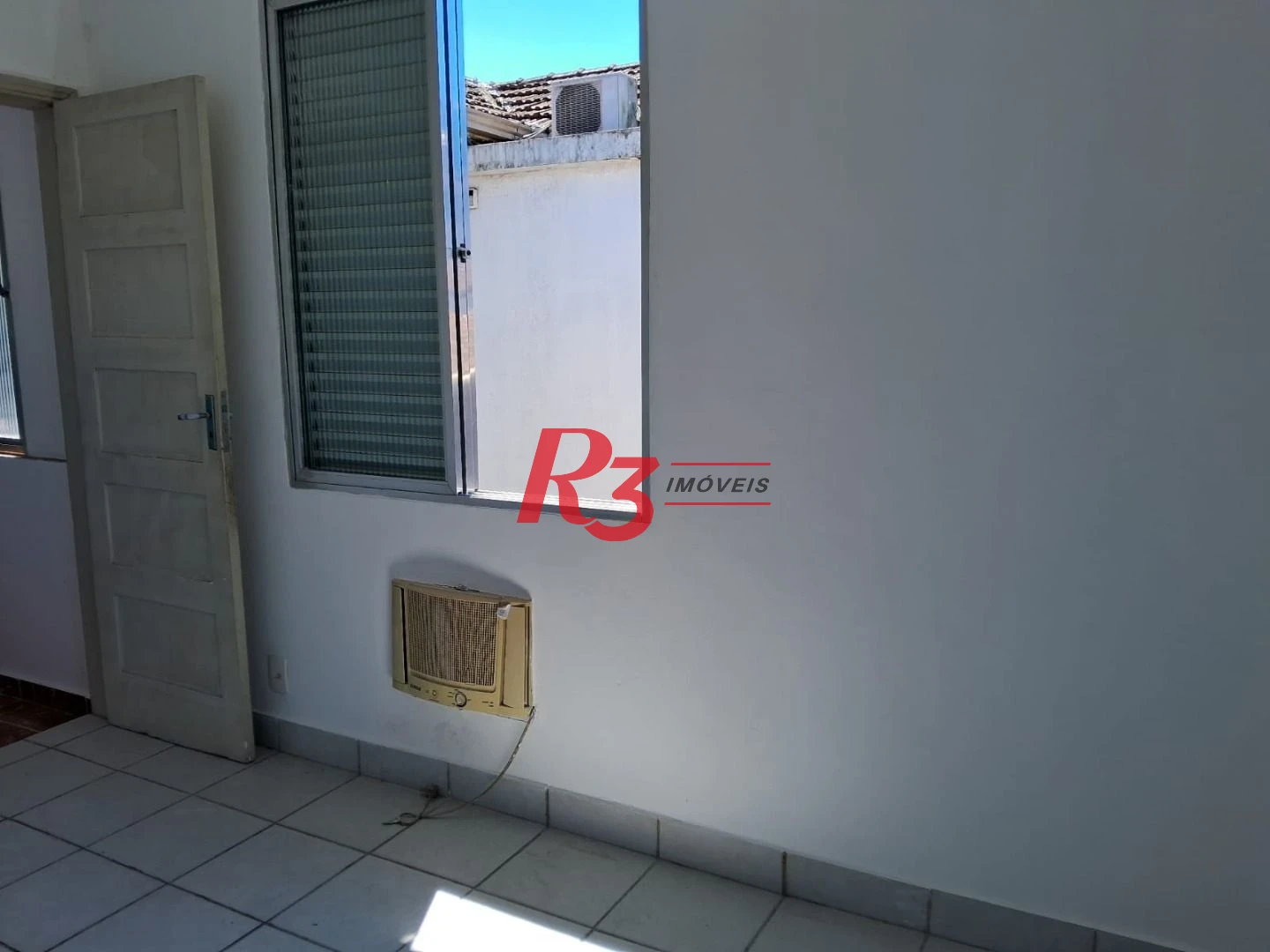 Casa à venda, 164 m² por R$ 700.000,00 - Vila Belmiro - Santos/SP