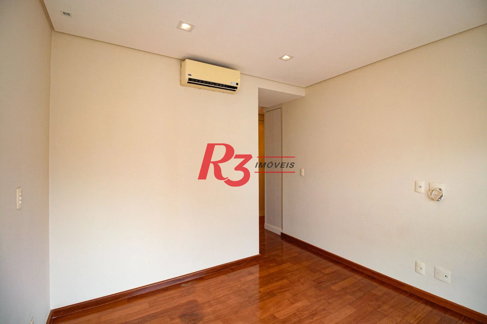 Apartamento com 3 dormitórios para alugar, 198 m² por R$ 19.500,02/mês - Embaré - Santos/SP