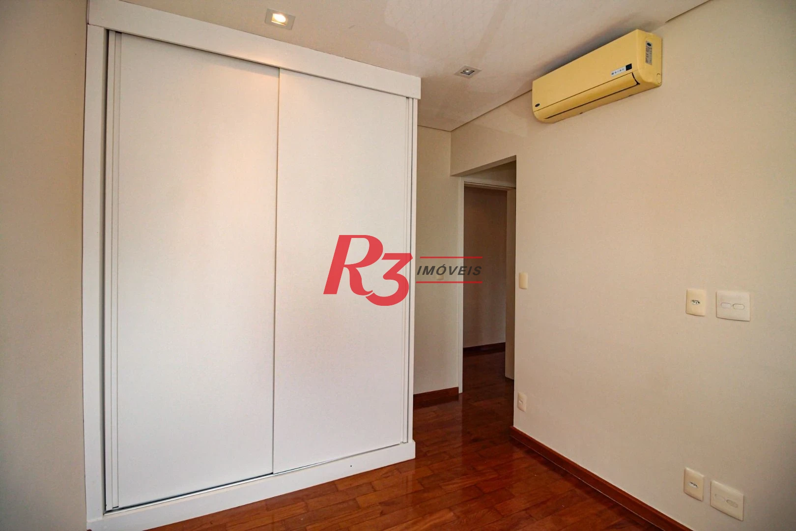 Apartamento com 3 dormitórios para alugar, 198 m² por R$ 19.500,02/mês - Embaré - Santos/SP