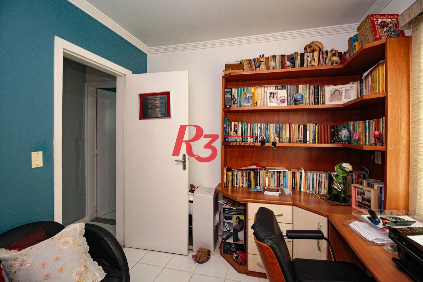 Sobrado com 3 dormitórios à venda, 220 m² por R$ 1.200.000,00 - Encruzilhada - Santos/SP