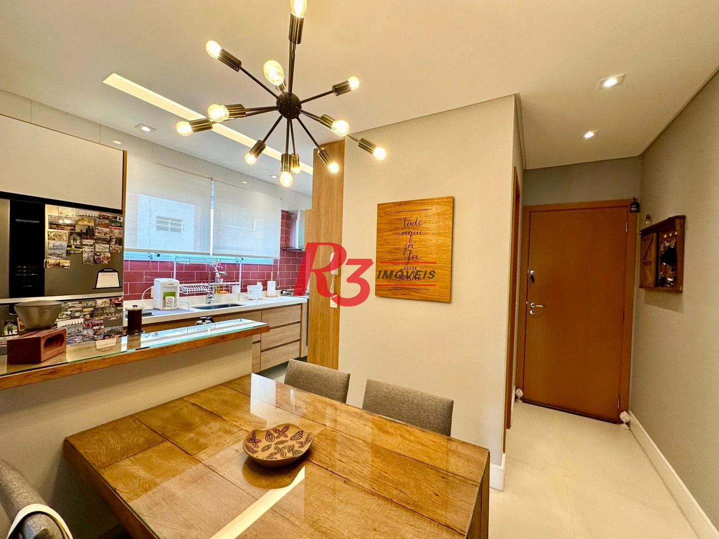 Apartamento com 2 dormitórios à venda, 82 m² por R$ 1.070.000,00 - Gonzaga - Santos/SP