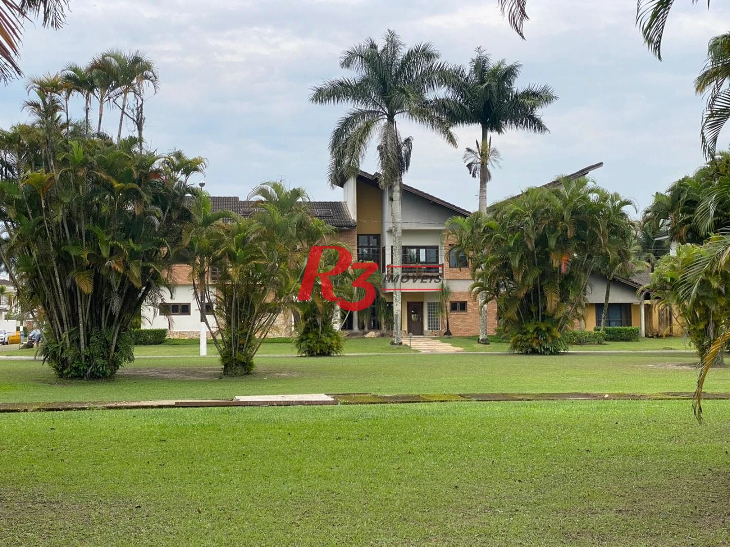 Casa com 7 dormitórios à venda, 778 m² por R$ 4.900.000,00 - Acapulco - Guarujá/SP