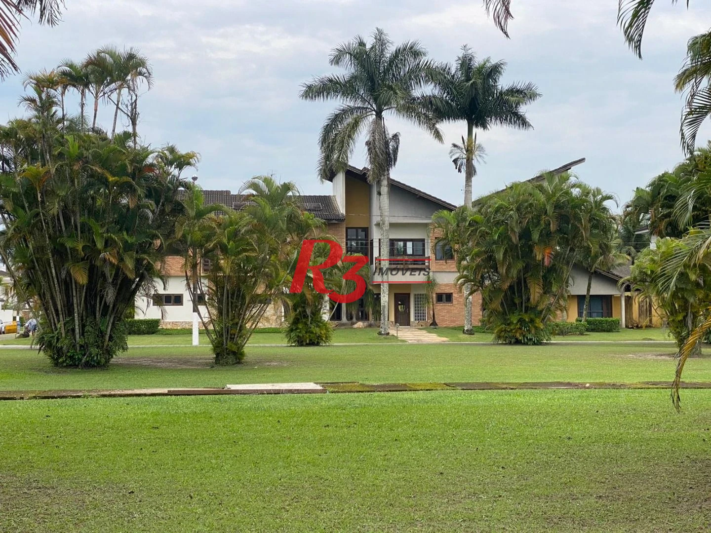 Casa com 7 dormitórios à venda, 778 m² por R$ 4.900.000,00 - Acapulco - Guarujá/SP