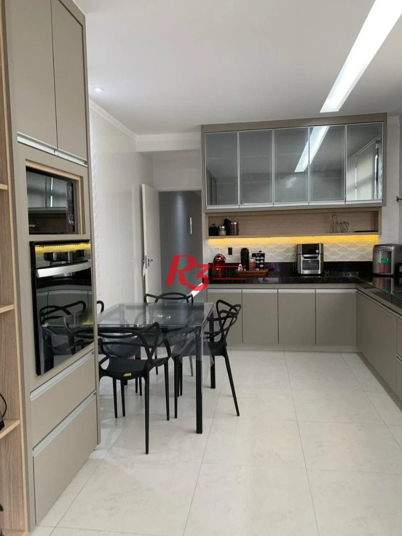 Casa com 3 dormitórios à venda, 200 m² por R$ 1.225.000,00 - Boqueirão - Santos/SP