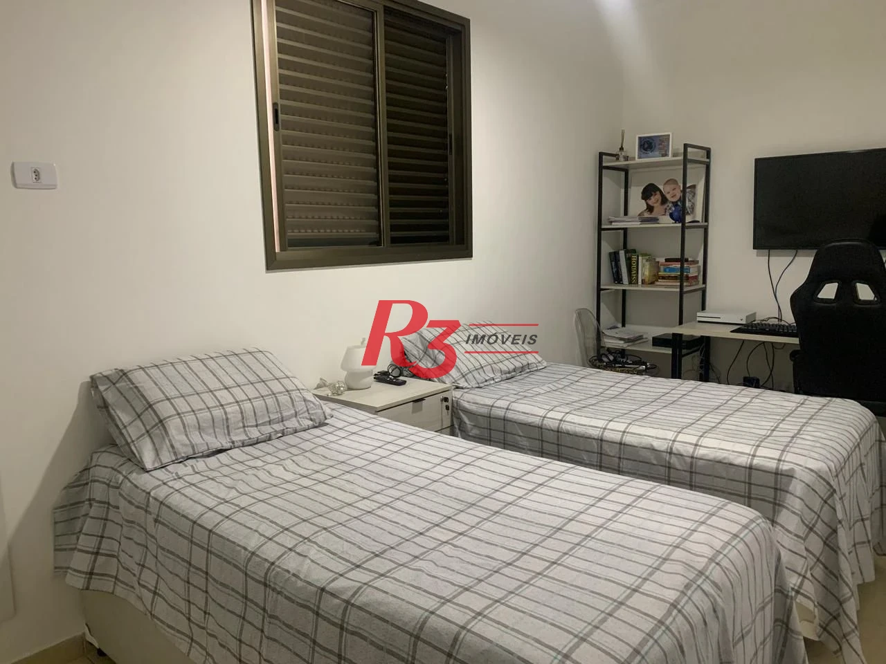 Casa com 3 dormitórios à venda, 200 m² por R$ 1.225.000,00 - Boqueirão - Santos/SP