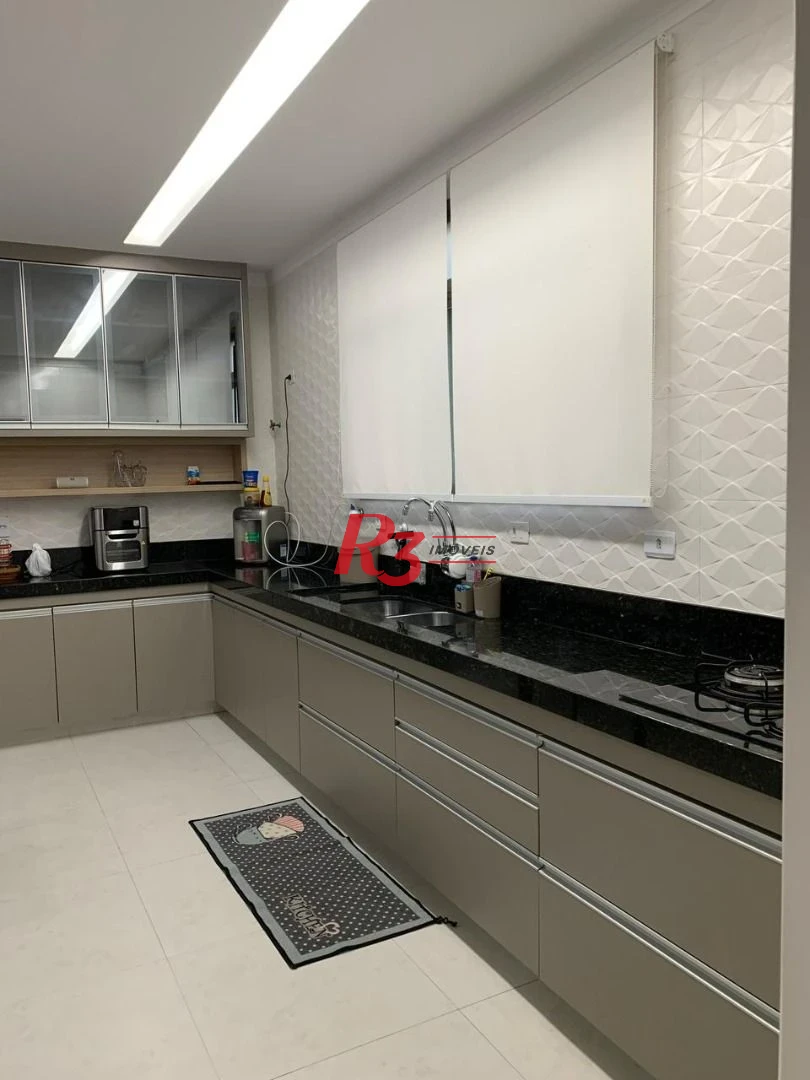 Casa com 3 dormitórios à venda, 200 m² por R$ 1.225.000,00 - Boqueirão - Santos/SP