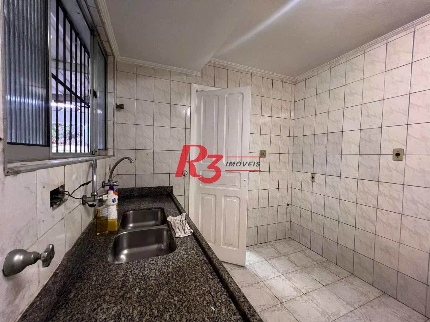 Sobrado à venda, 272 m² por R$ 1.100.000,00 - Vila Matias - Santos/SP