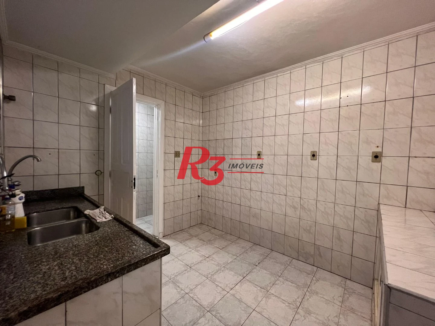 Sobrado à venda, 272 m² por R$ 1.100.000,00 - Vila Matias - Santos/SP