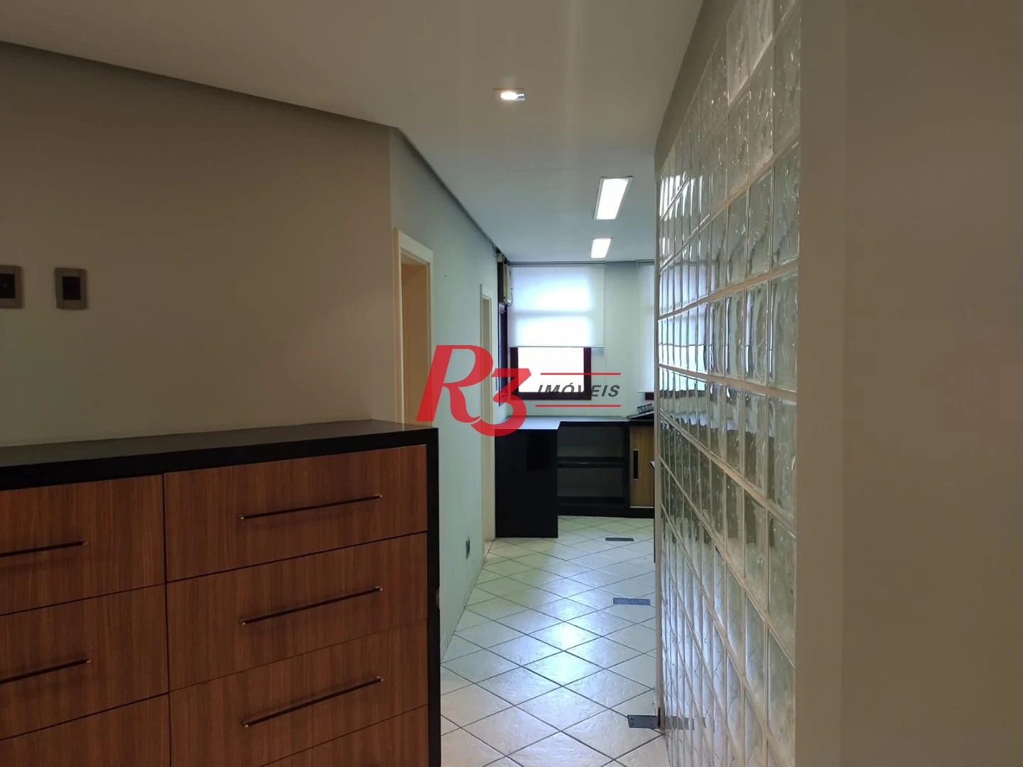 Sala à venda, 99 m² por R$ 300.000,00 - Vila Nova - Santos/SP