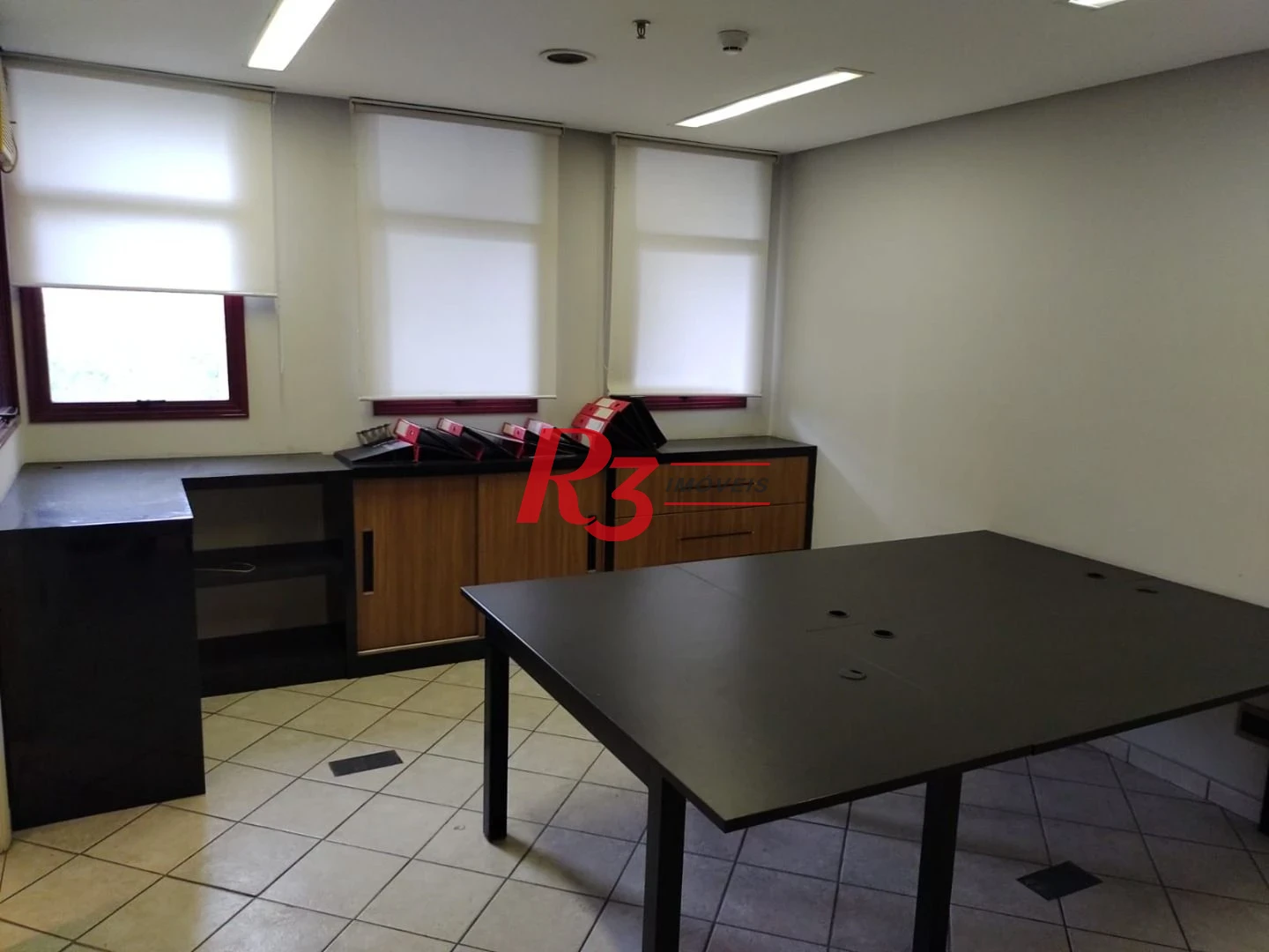 Sala à venda, 99 m² por R$ 300.000,00 - Vila Nova - Santos/SP