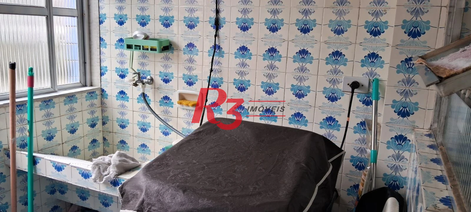 Apartamento com 2 dormitórios à venda, 73 m² por R$ 450.000,00 - Marapé - Santos/SP