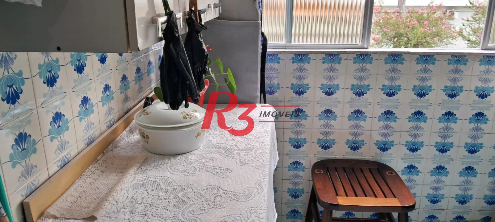 Apartamento com 2 dormitórios à venda, 73 m² por R$ 450.000,00 - Marapé - Santos/SP