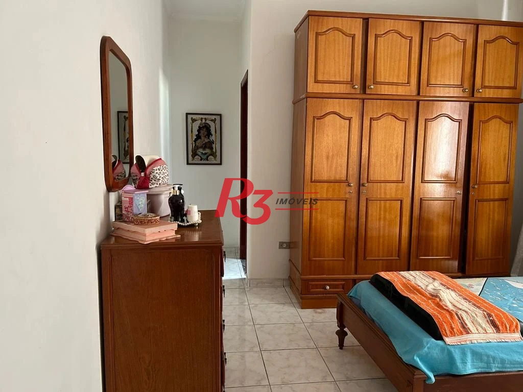 Sobrado com 4 dormitórios à venda, 160 m² por R$ 1.488.000,00 - Embaré - Santos/SP
