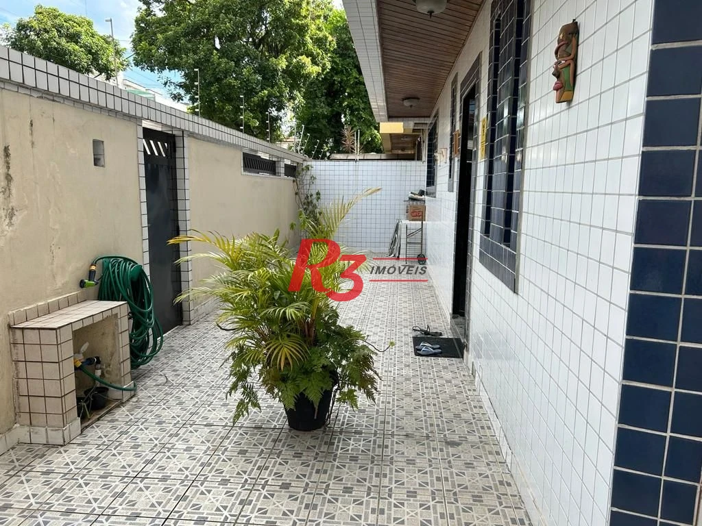 Sobrado com 4 dormitórios à venda, 160 m² por R$ 1.488.000,00 - Embaré - Santos/SP