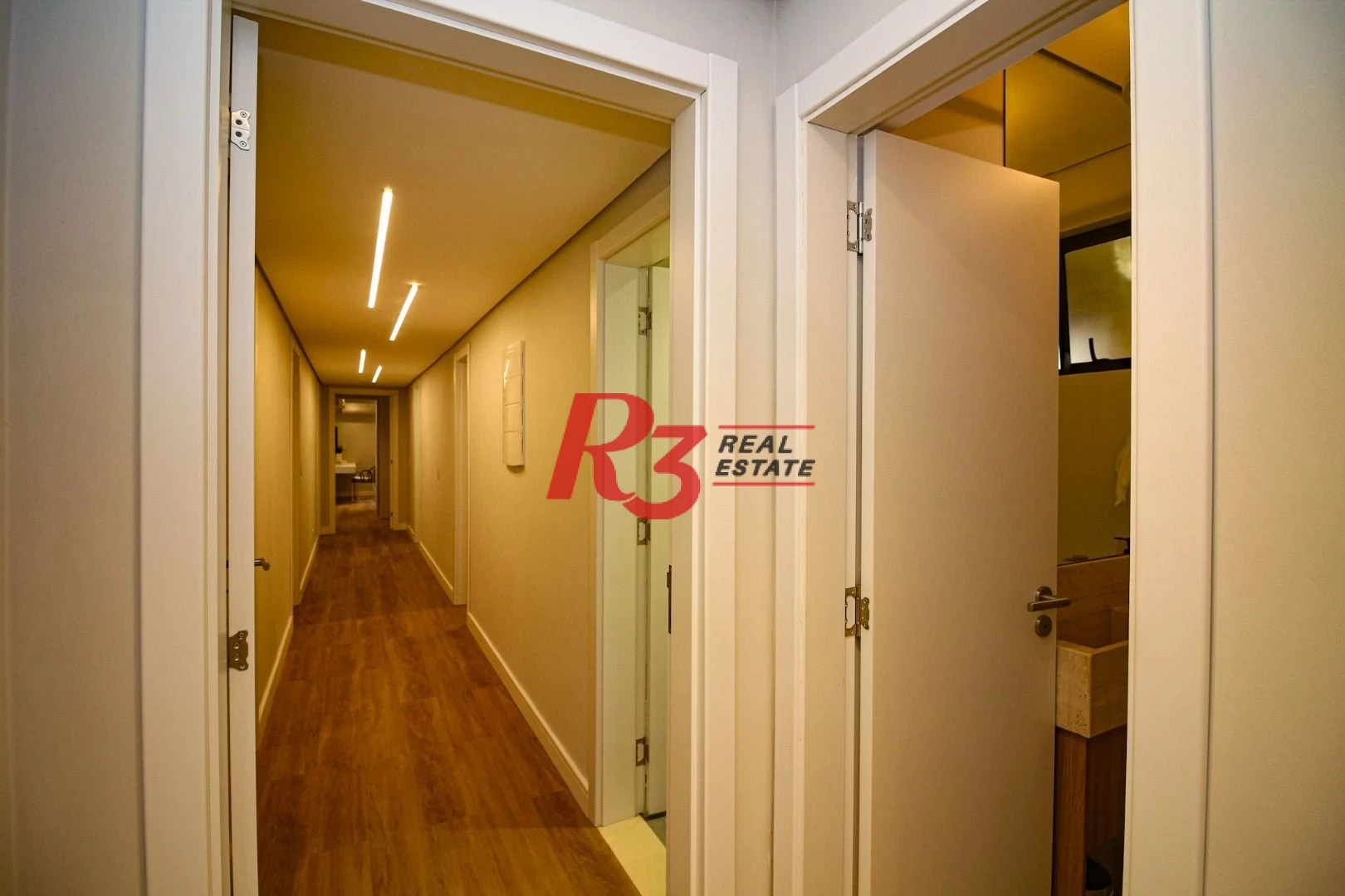 Apartamento com 4 dormitórios, 210 m² - venda por R$ 2.499.000,00 ou aluguel por R$ 19.300,00/mês - Embaré - Santos/SP