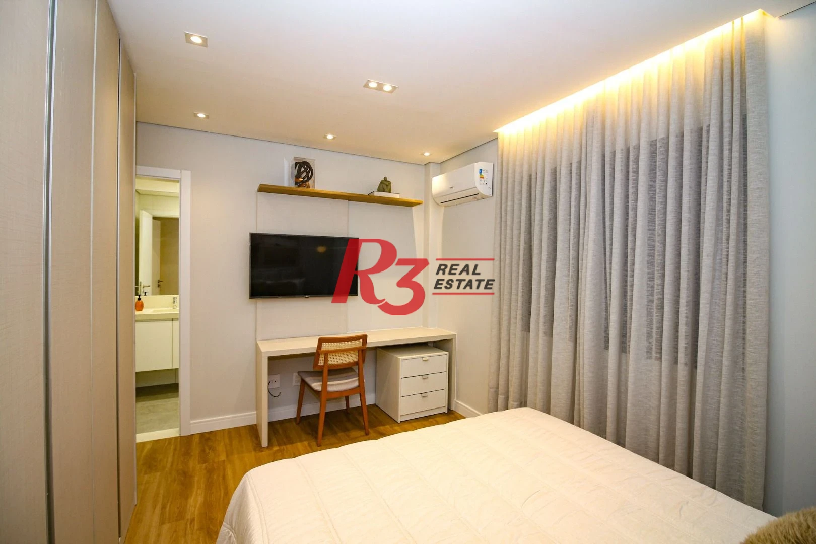 Apartamento com 4 dormitórios, 210 m² - venda por R$ 2.499.000,00 ou aluguel por R$ 19.300,00/mês - Embaré - Santos/SP