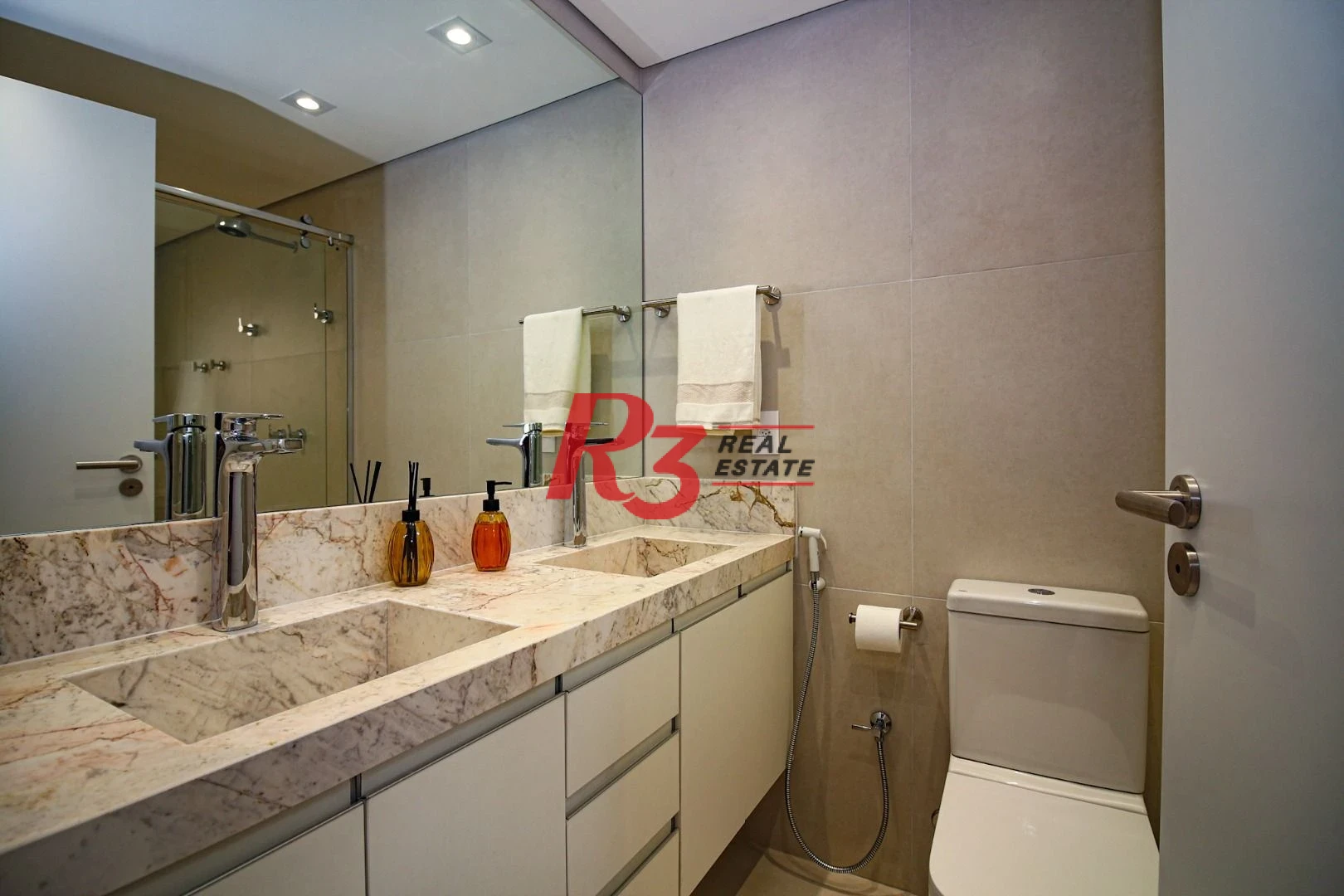 Apartamento com 4 dormitórios, 210 m² - venda por R$ 2.499.000,00 ou aluguel por R$ 19.300,00/mês - Embaré - Santos/SP