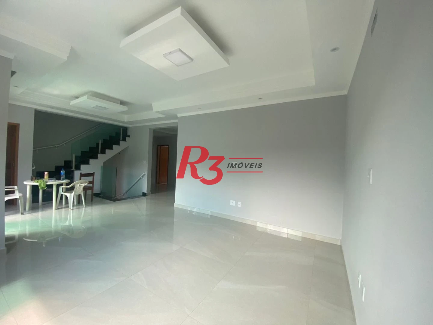 Casa com 3 dormitórios à venda, 147 m² por R$ 1.200.000,00 - Campo Grande - Santos/SP
