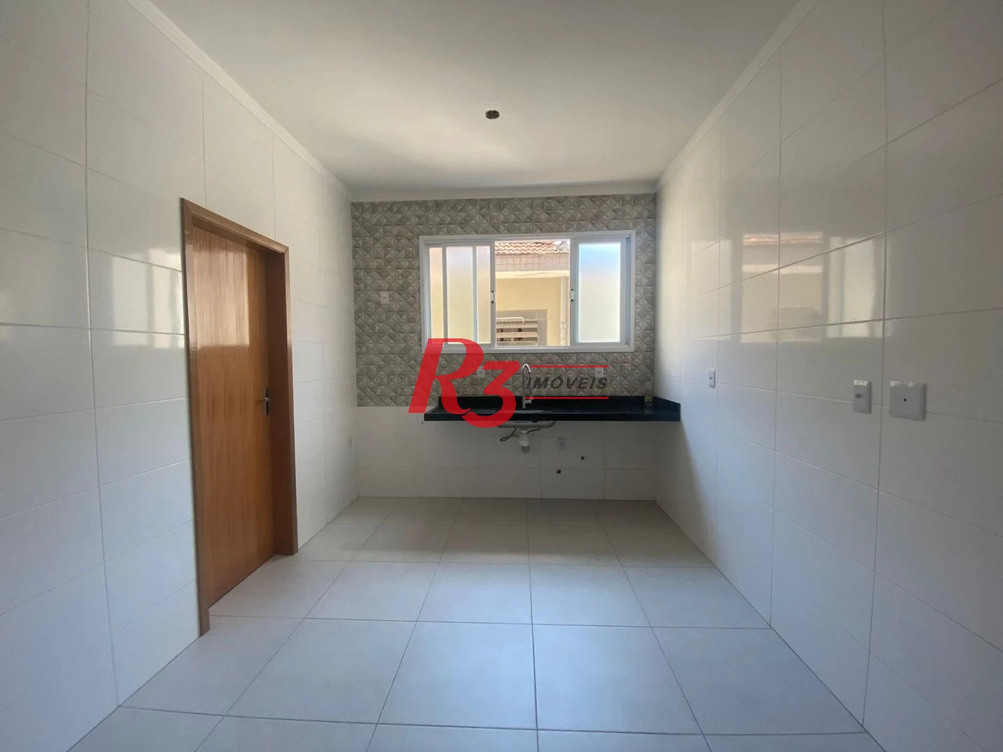 Casa com 3 dormitórios à venda, 147 m² por R$ 1.200.000,00 - Campo Grande - Santos/SP