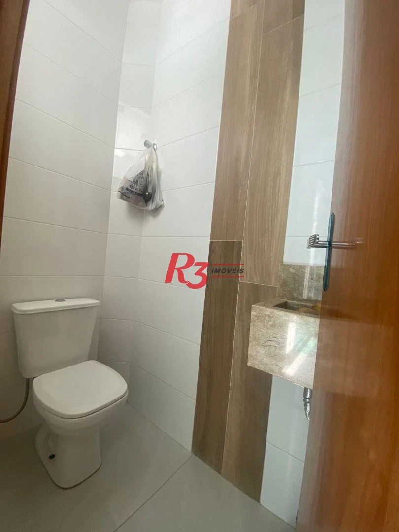 Casa com 3 dormitórios à venda, 147 m² por R$ 1.200.000,00 - Campo Grande - Santos/SP