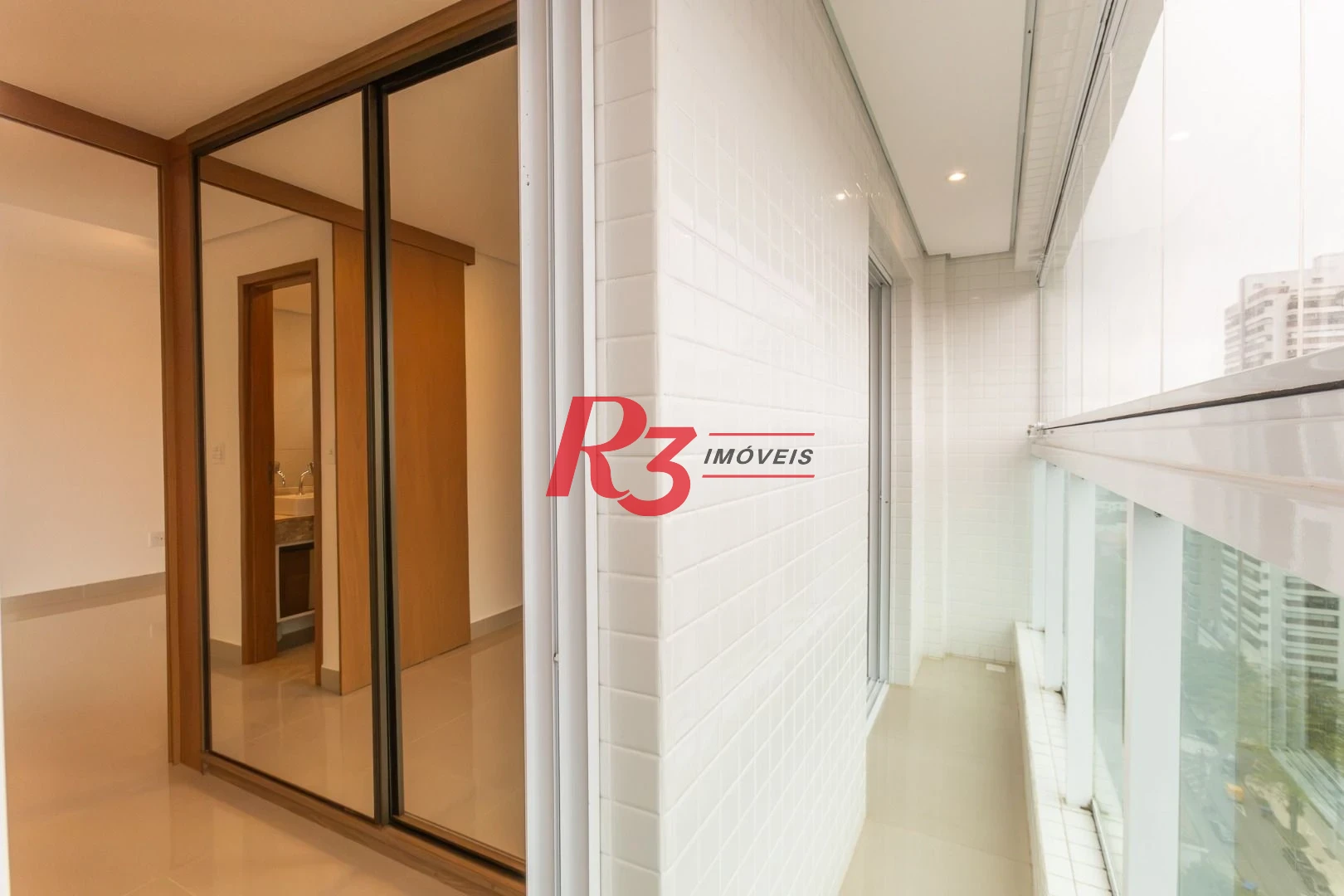 Apartamento com 1 dormitório à venda, 53 m² por R$ 850.000,00 - Embaré - Santos/SP