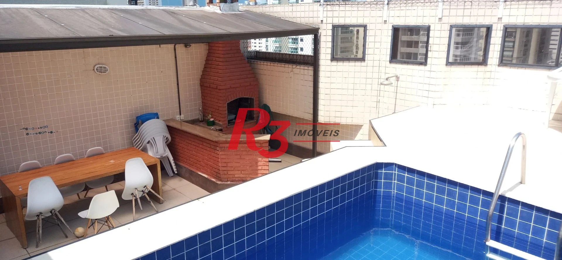 VENDO Excelente Oportunidade - Apartamento Duplex com 4 dormitórios, 229 m² no Bairro do Gonzaga.