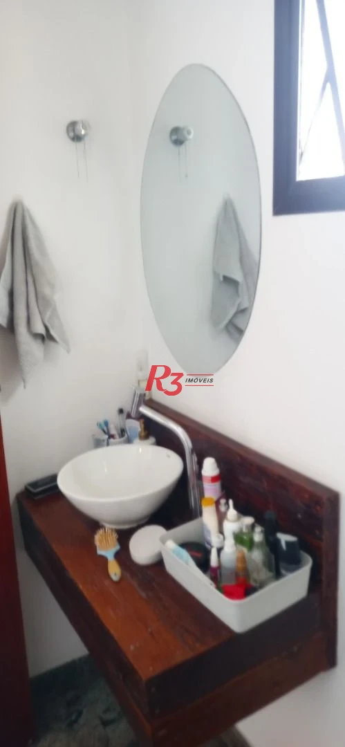 VENDO Excelente Oportunidade - Apartamento Duplex com 4 dormitórios, 229 m² no Bairro do Gonzaga.