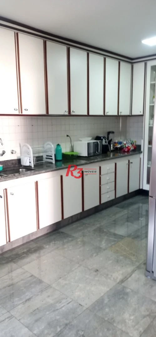 VENDO Excelente Oportunidade - Apartamento Duplex com 4 dormitórios, 229 m² no Bairro do Gonzaga.