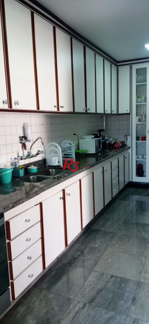 VENDO Excelente Oportunidade - Apartamento Duplex com 4 dormitórios, 229 m² no Bairro do Gonzaga.
