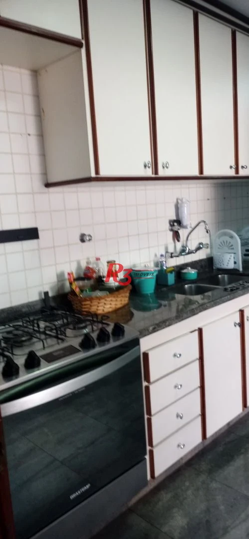 VENDO Excelente Oportunidade - Apartamento Duplex com 4 dormitórios, 229 m² no Bairro do Gonzaga.