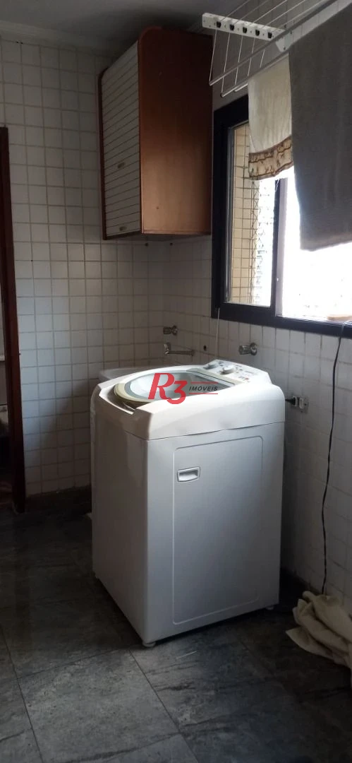 VENDO Excelente Oportunidade - Apartamento Duplex com 4 dormitórios, 229 m² no Bairro do Gonzaga.